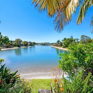 peaceful-and-quiet-elanora-sanctuary.hotelsbyronbayaustralia.com/