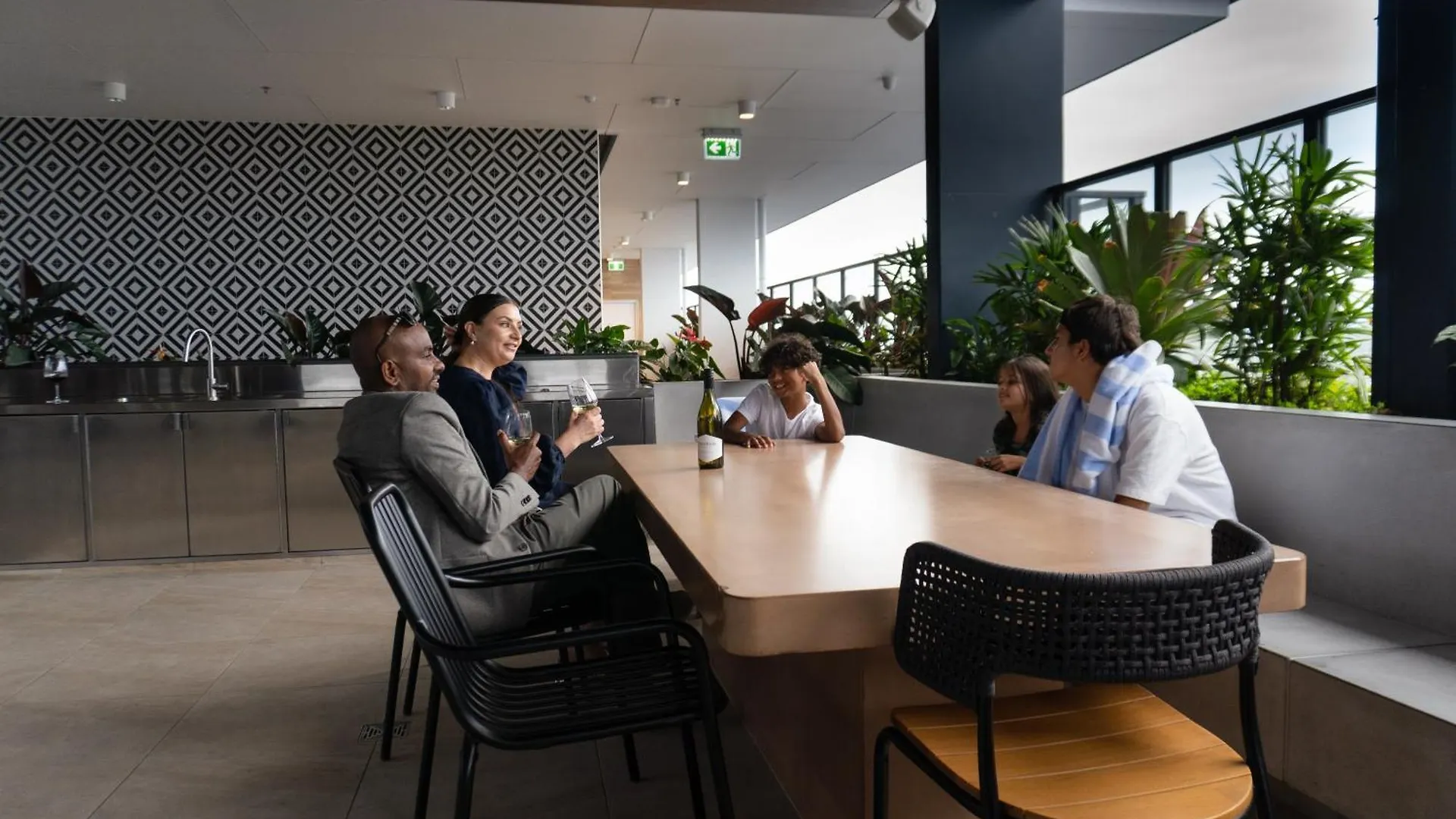 ****  Tryp By Wyndham Southport Gold Coast Hotel Apartments Australia